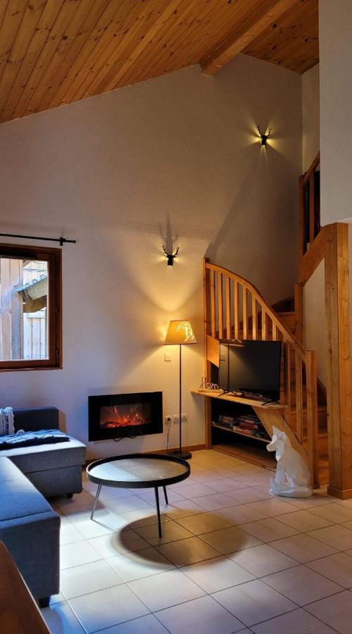 Chalet By Sophie Superdevoluy Avec Piscine Exterior foto