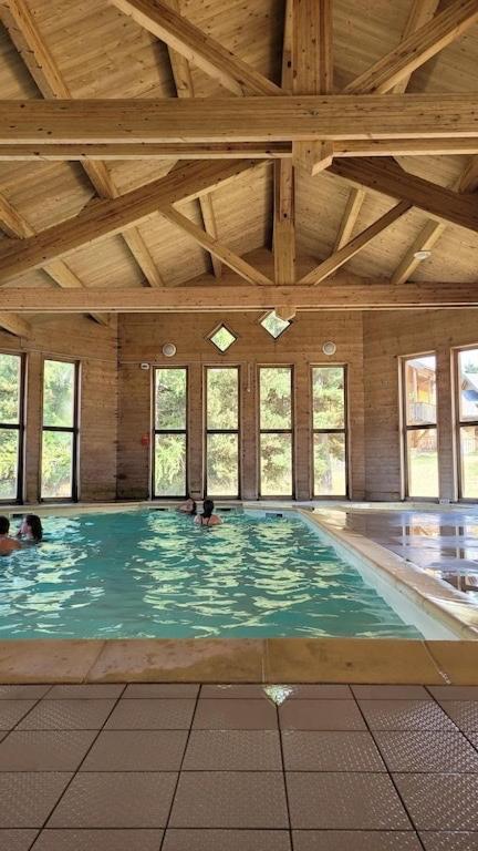 Chalet By Sophie Superdevoluy Avec Piscine Exterior foto