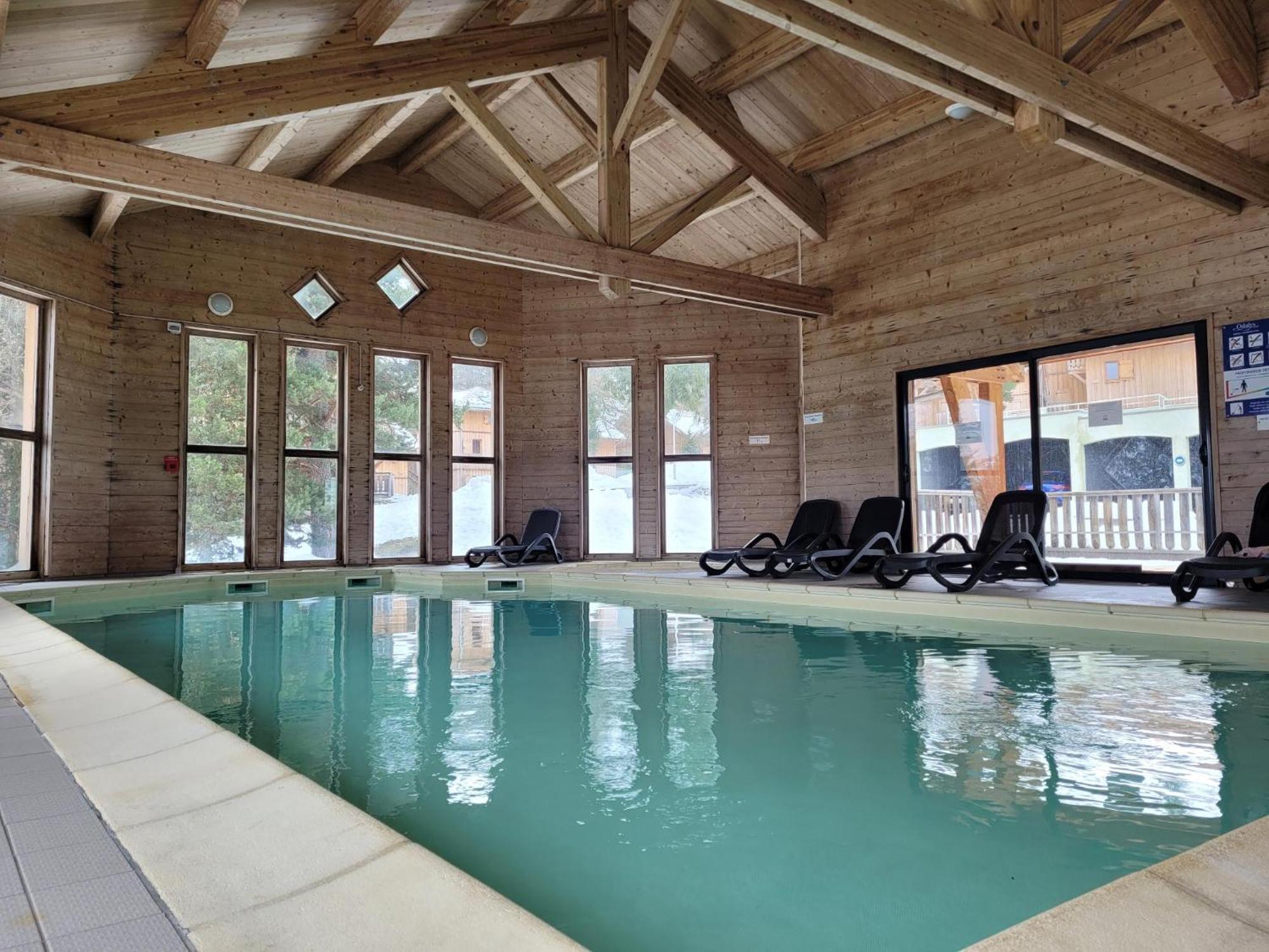 Chalet By Sophie Superdevoluy Avec Piscine Exterior foto